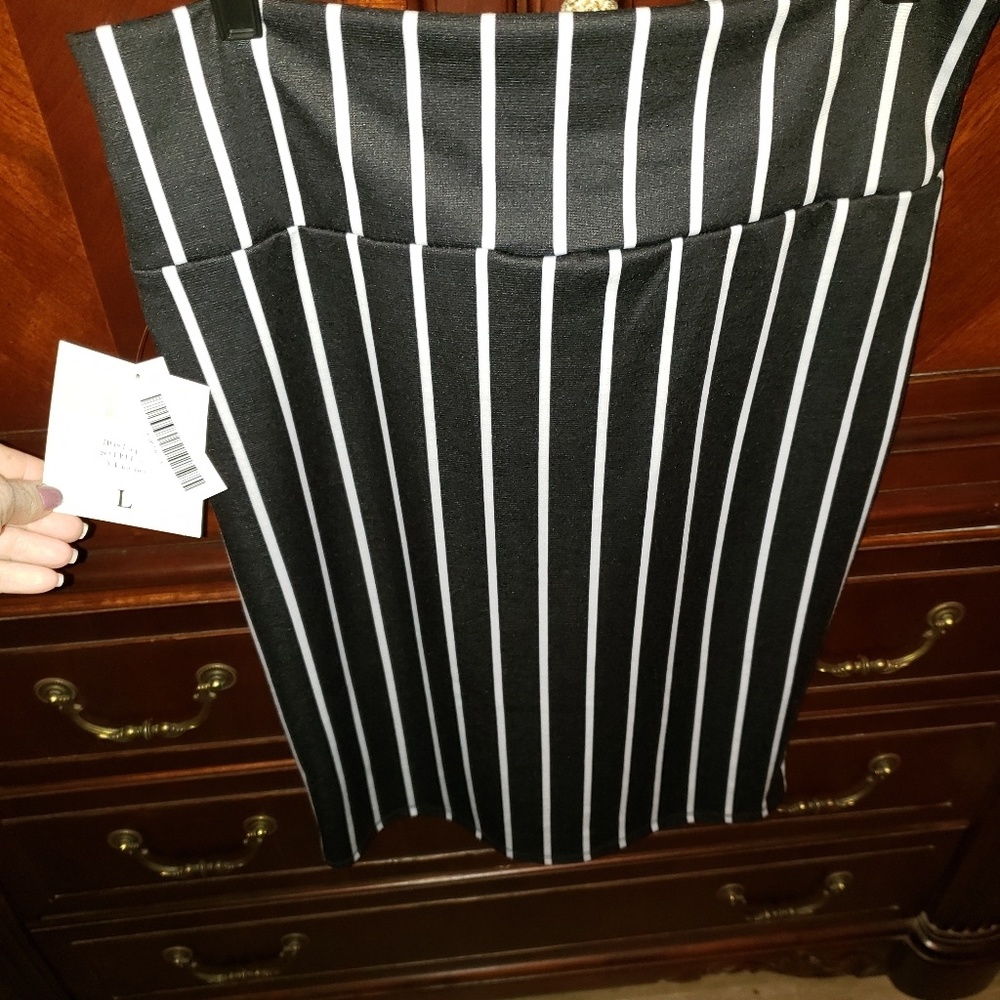 NWT LULAROE CASSIE SKIRT